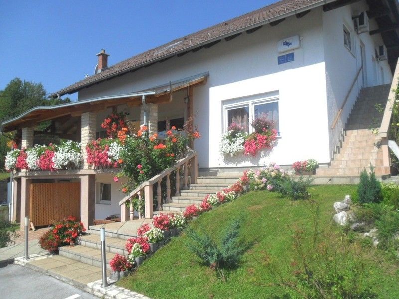 Guesthouse Sara Grabovac  Extérieur photo
