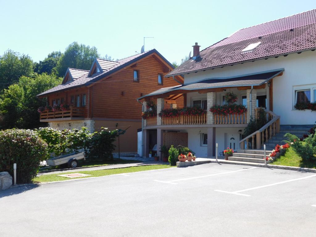 Guesthouse Sara Grabovac  Extérieur photo